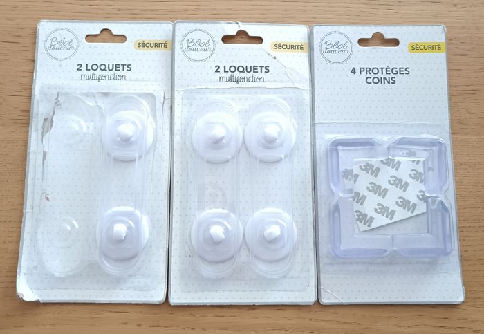 LOT : ensemble de sécurité pour bébé 3 loquets bloque-porte et 4 protèges coins - photo numéro 2