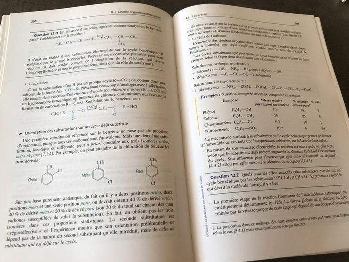 Livre de chimie organique - photo numéro 3