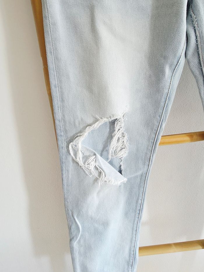 Jeans véritable Levi's 501 25x32 troué - photo numéro 2