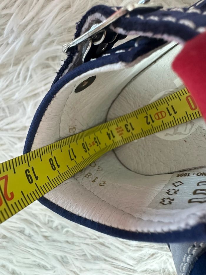 Paire de chaussures Kickers taille 23 - photo numéro 6