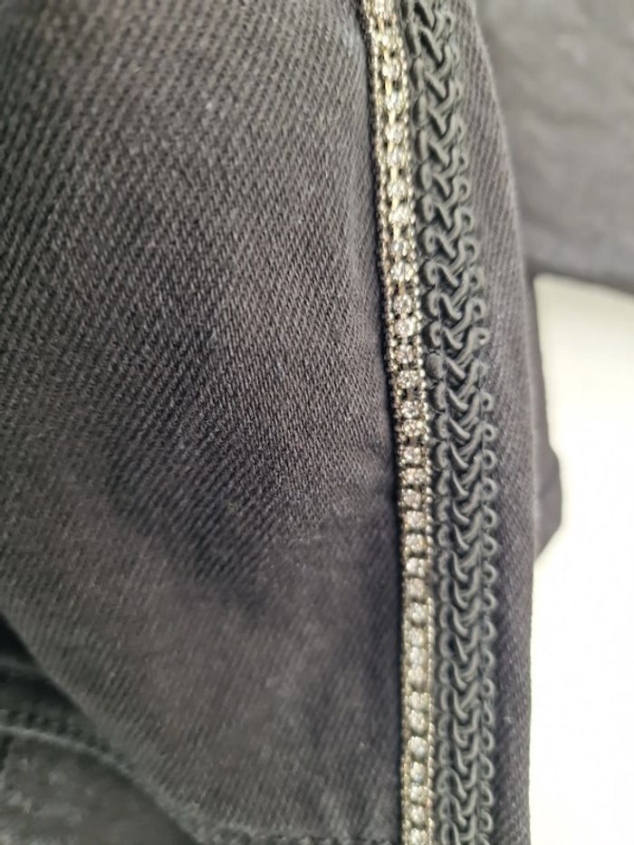Jeans Noir Avec Bandes Rivière De Diamants Strass Et Broderie Noire - photo numéro 11