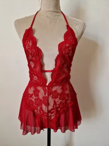 Body sexy dentelle rouge taille 46