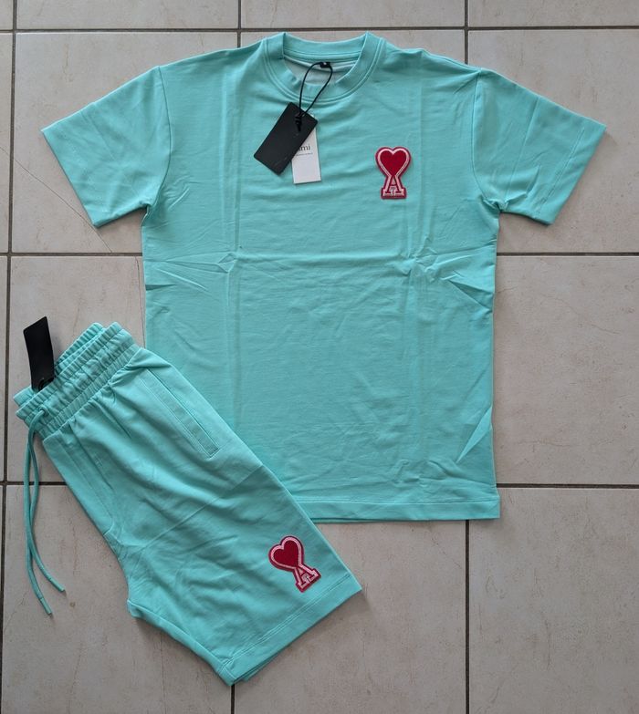 Ensemble short/ t shirt ami