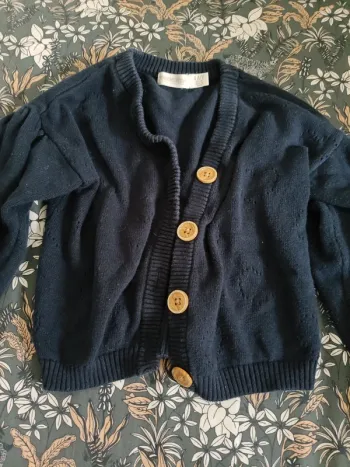 Pull bleu marine gilet à boutons avec strass motif coeur orchestra 104cm