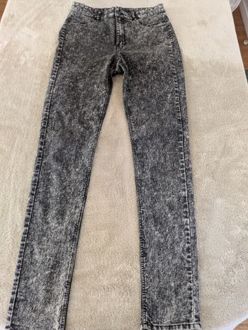 Jean Skinny H&M - Noir Délavé Acid Wash (Taille Haute)