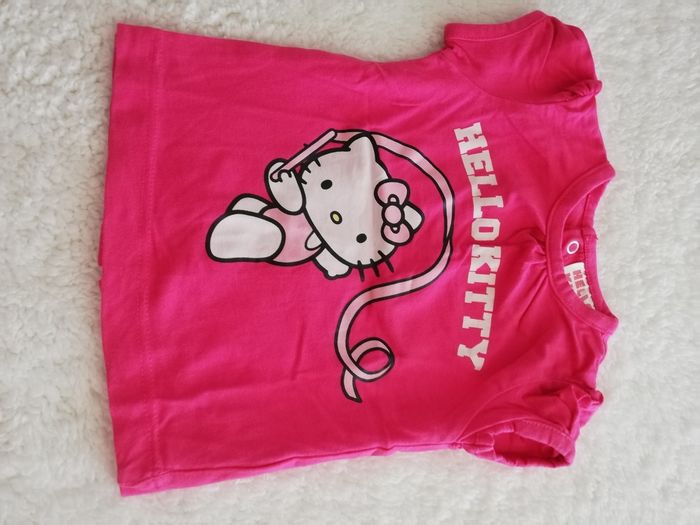 Tee shirt rose hello kitty fille 1 mois