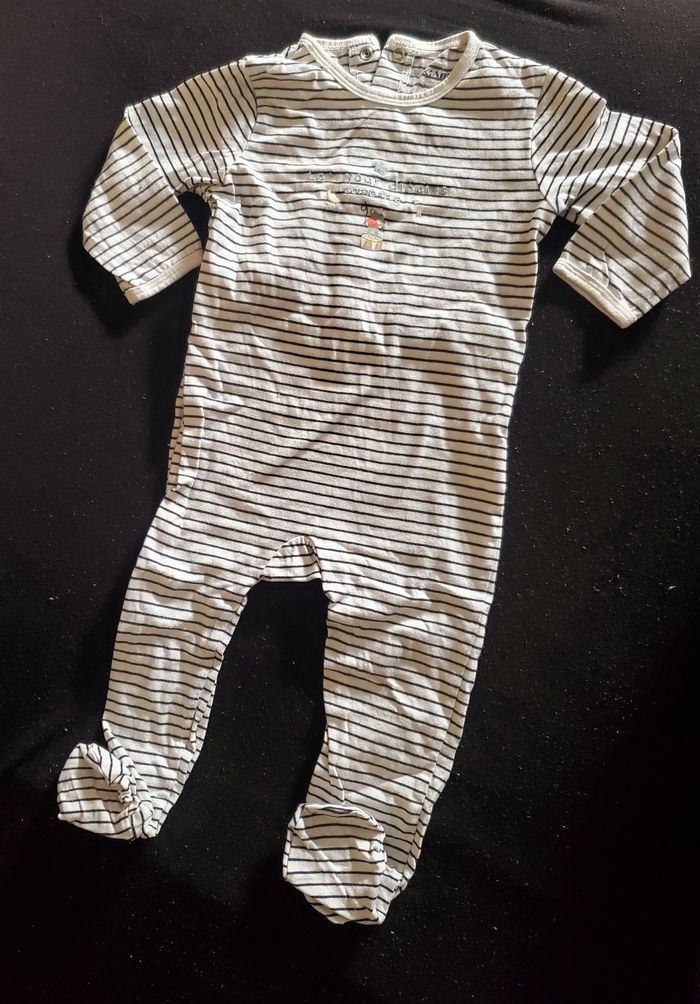 Lot de 3 pyjamas 18 mois - photo numéro 4