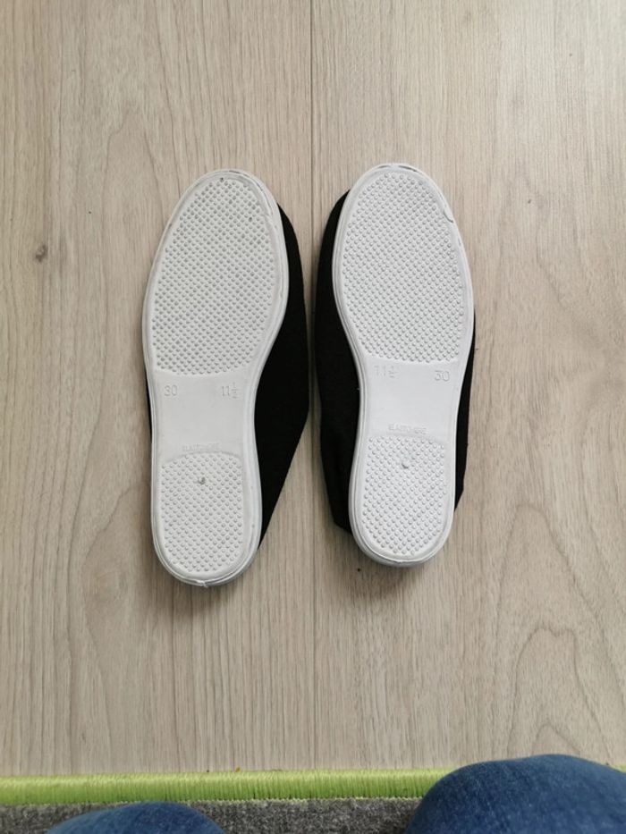 Chaussons noirs - photo numéro 2