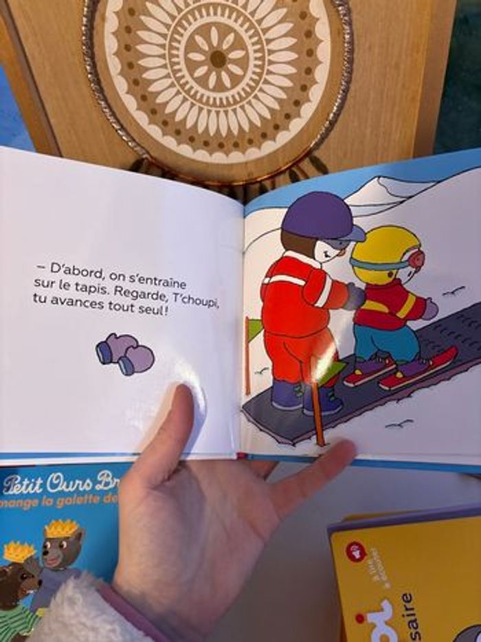 Livre tchoupi fait du ski - photo numéro 2