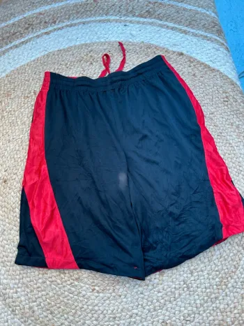 Short Homme Starter Noir et Rouge Taille L | Très Bon État | Légère Trace #BS1906