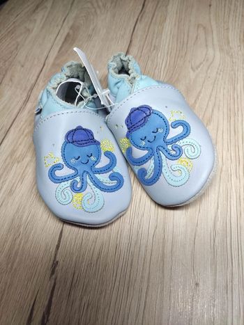 Chausson en cuir Robeez 0-6 mois neuf