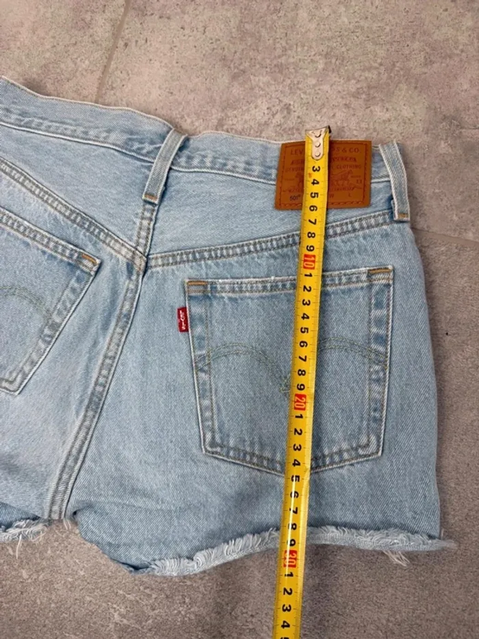 Short en jeans Levi's 501 femme W27 super état - photo numéro 7