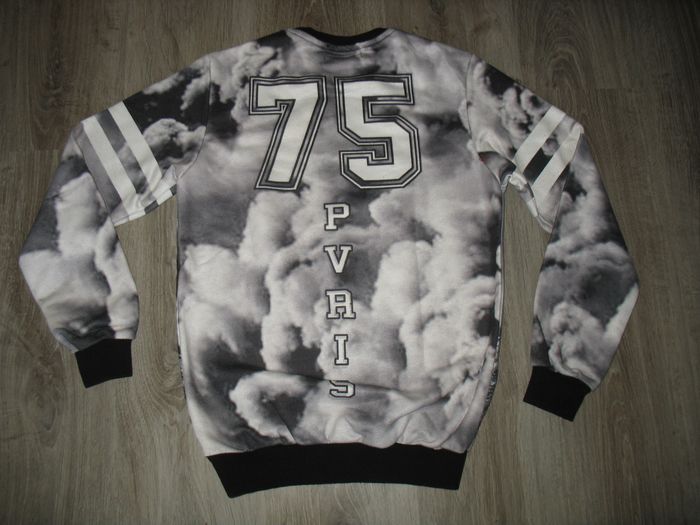 SWEAT SHIRT GRIS ET NOIR A MOTIF "BLUE SOUL" - TAILLE S - n°01 - photo numéro 3