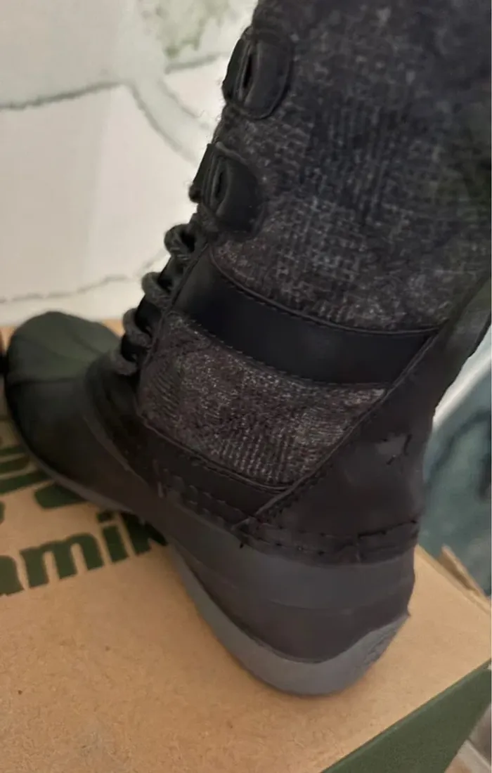 Botte de neige fourrées Kamik noir gris après ski - photo numéro 6