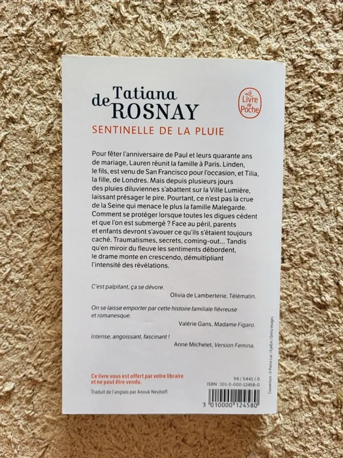 Livre "Sentinelle de la pluie" de Tatiana de Rosnay - photo numéro 2