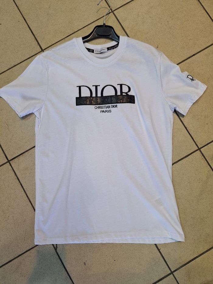 Destockage des t-shirts de marque - photo numéro 2