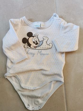 Bodie manche longues 3 mois