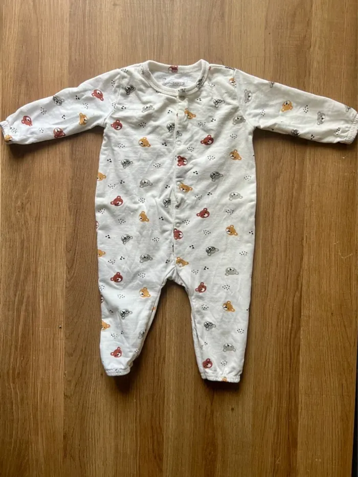 Pyjama/combinaison sans pied