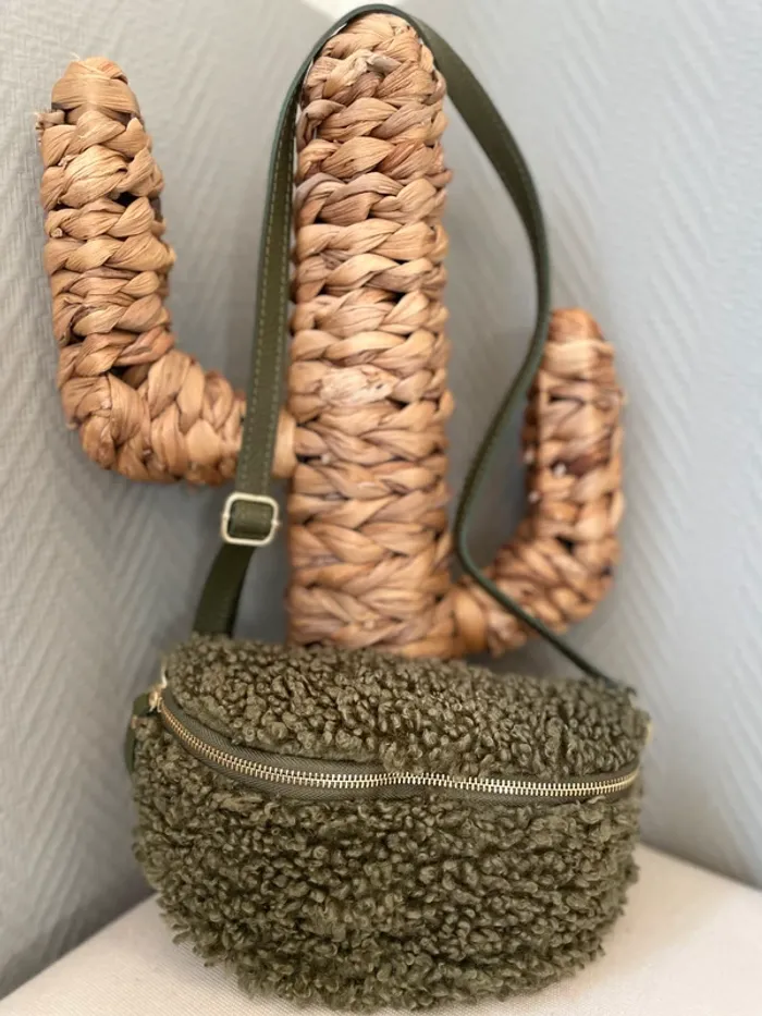 Sac banane mouton vert kaki - photo numéro 4