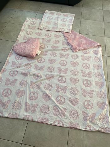 Ensemble parure IKEA Venskaplig rose et blanc