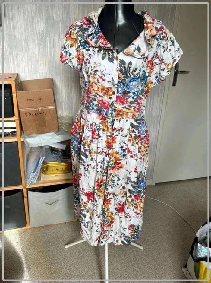 Magnifique robe fleurie taille 40/L marque canda - photo numéro 3