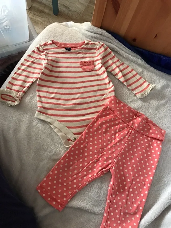 Ensemble body, pantalon 12 mois