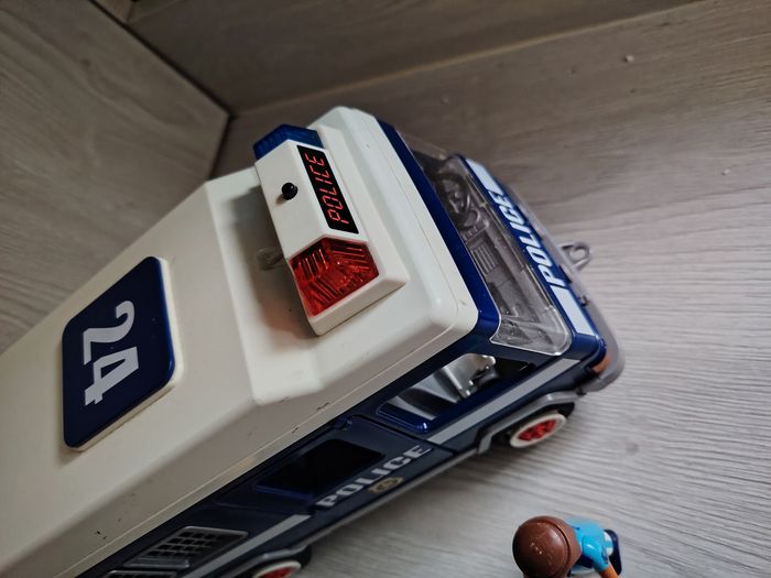 Fourgon police playmobil - photo numéro 3