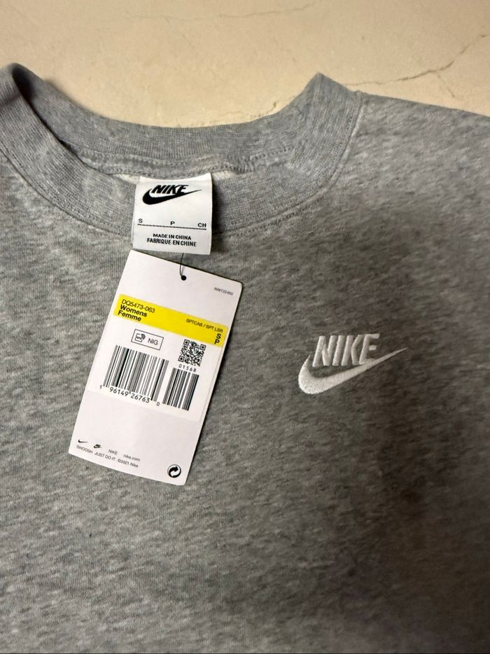 Sweat Nike S - photo numéro 3