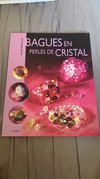 Livre bague en perles