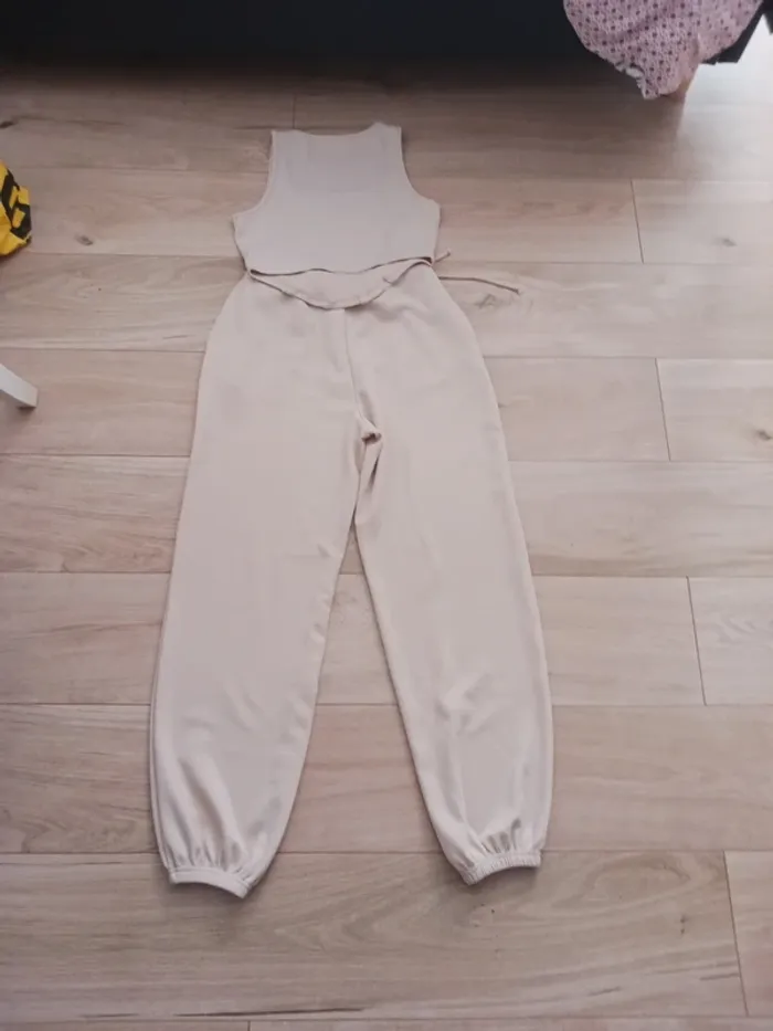 Ensemble fille haut et pantalon fuselé beige 15 ans Shein - photo numéro 2