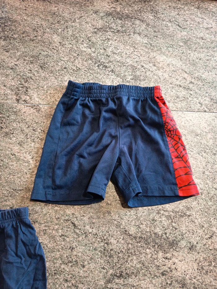 Lot de 2 shorts souples taille 3-4 ans - photo numéro 2