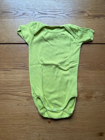 Bodies Influx manches courtes garçon – 2 ans 👶 Couleur : vert Très bon état
