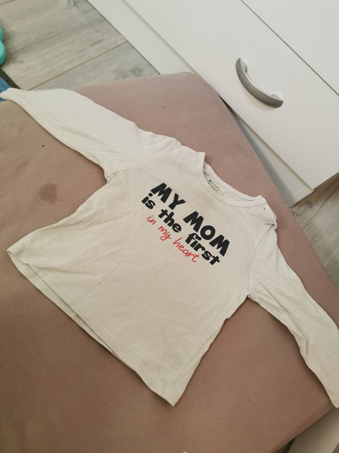 Tee-shirt manche longue 18mois peu porter