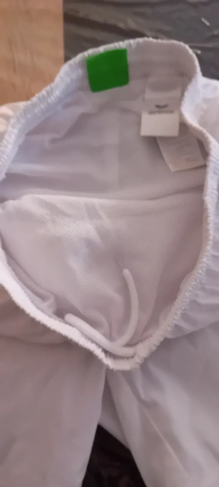 Joli short de bain blanc en très bon état erima 14 ans - photo numéro 3