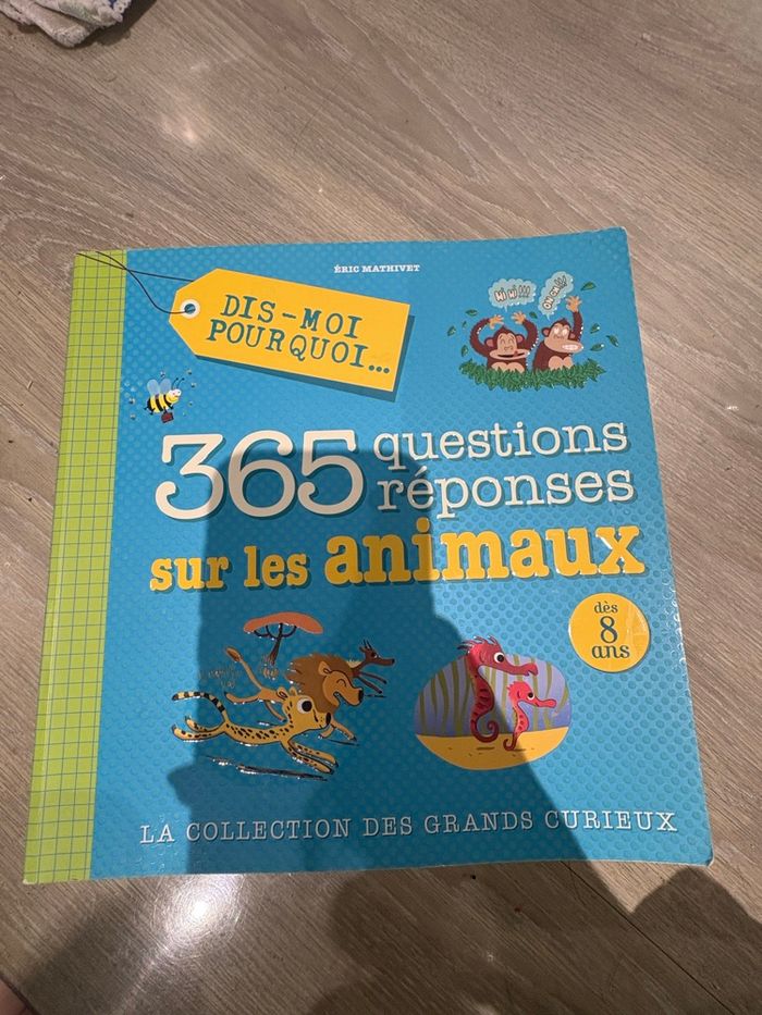 Livre 365 questions réponses sur les animaux - photo numéro 1