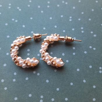 Boucles d oreilles Neuves créoles dorées et perles