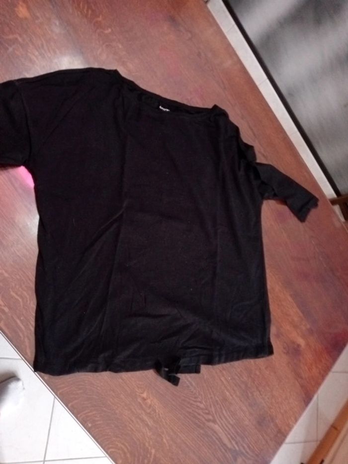 T-shirt taille 42