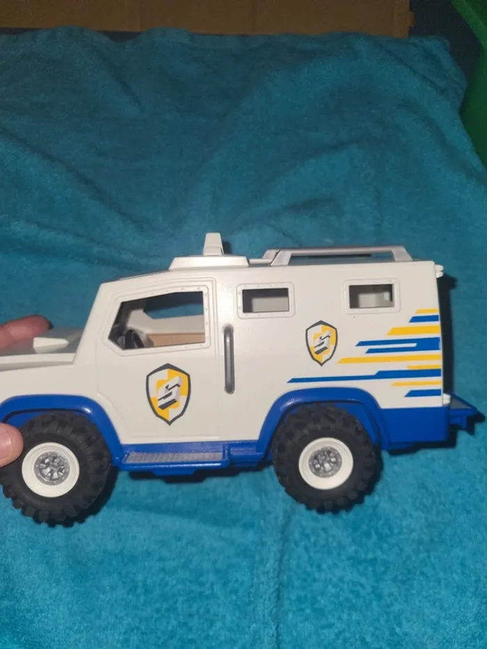 Voiture playmobil - photo numéro 2