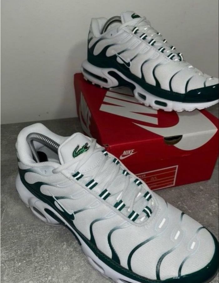 Nike tn lacoste vert blanc neuve y2k 43