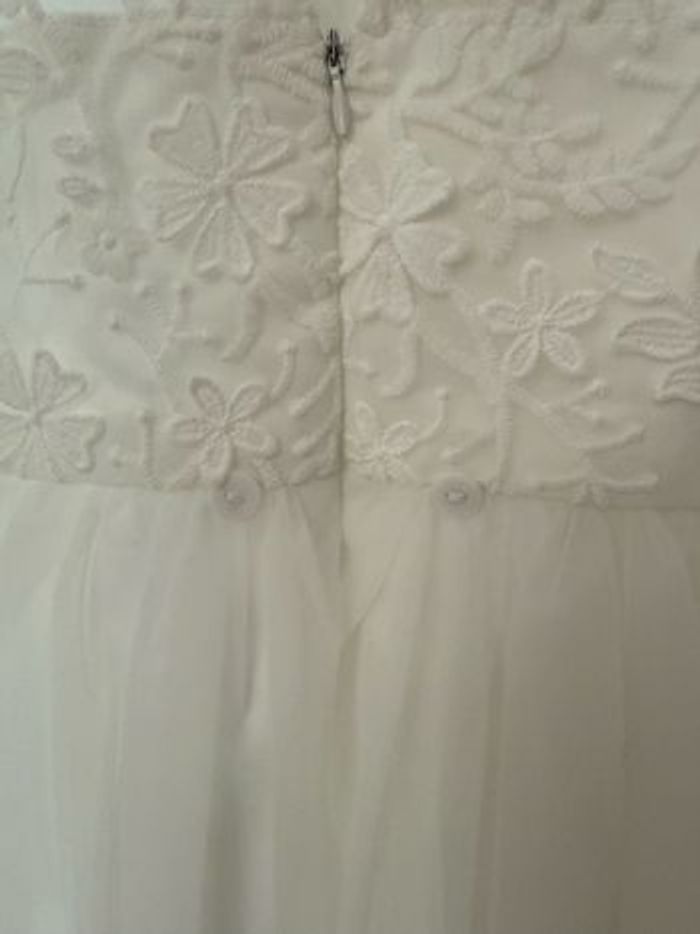 Lot robe blanche cérémonie 6 ans + ruban satin violet+ couronne de fleurs - photo numéro 7