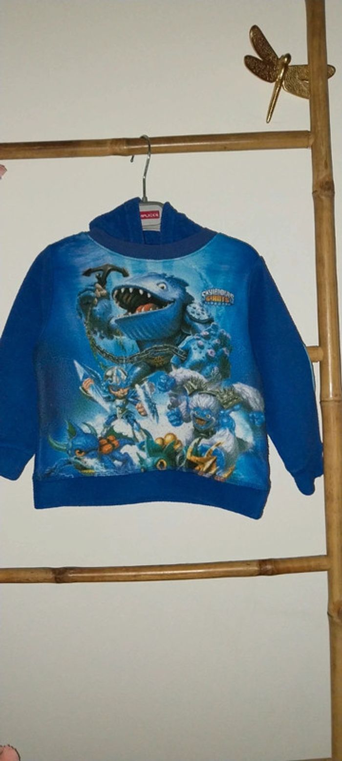 Sweat polaire à Capuche Excellent état Skylanders 2 ans - photo numéro 3