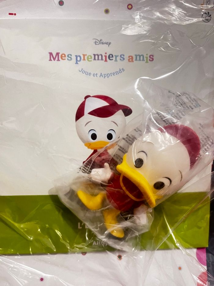 Livre Disney les premiers amis sous blister - photo numéro 3