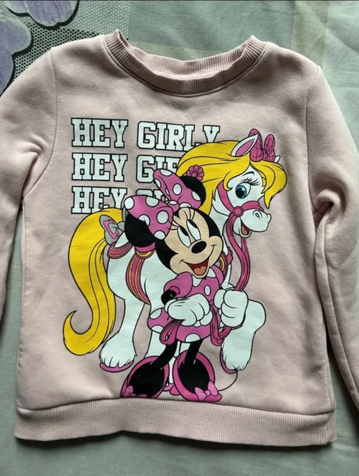 Pull Minnie avec poney - photo numéro 2