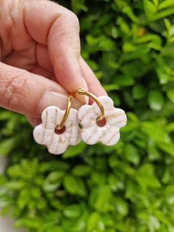 Pampilles fleurs pour créoles tendance été mariage