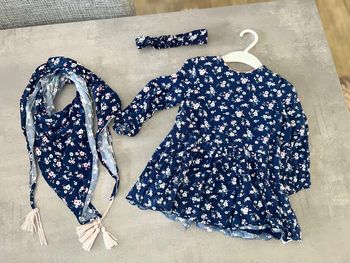 Ensemble sergent major à fleurs bleu marine et rose pale robe 2 ans 24 mois bandeau foulard