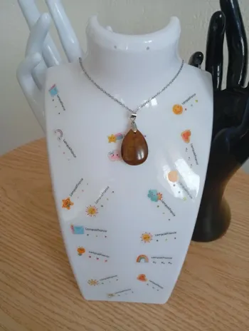 Oeil du tigre collier en pierres naturelles