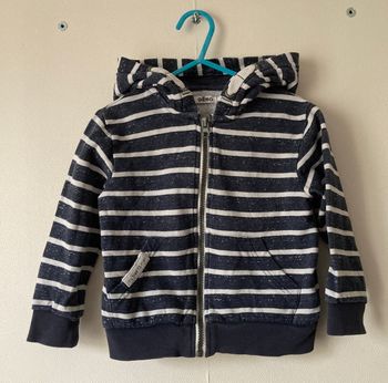 gilet zippé avec capuche