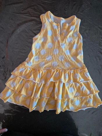 Robe jaune et blanche avec boutons a fleur