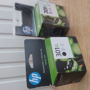 Lot deux cartouches d'encre hp 301 XL de grande capacité -BLACK+ TRICOLORE -