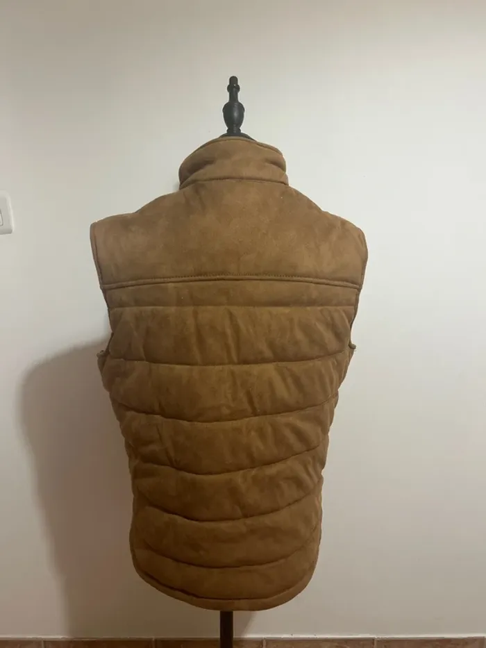 Veste sans manches ZARA style daim - photo numéro 2